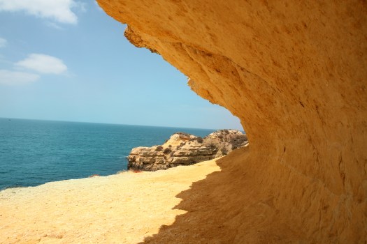 Beach-Cliff-Sand
